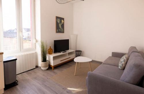 Montlucon Apartment | Le Serein - Tout équipé - proche centre