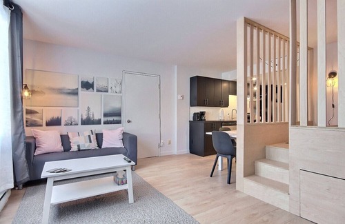 Saint Ferreol les Neiges Apartment | Le Skieur | Mont St-Anne | Pool & Sauna | AC