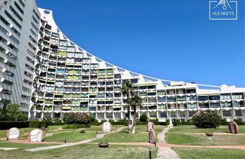 La Grande-Motte Apartment | Le Soho Studio Climatisé Plage & Grande Pyramide, Parking