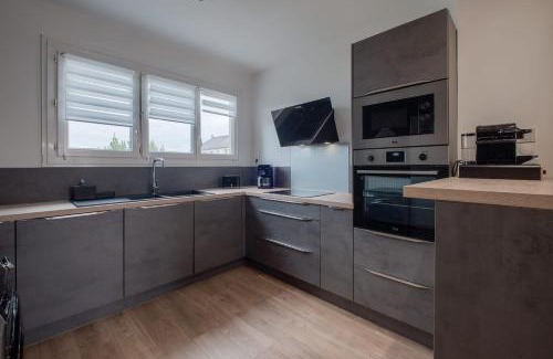 Laval Apartment | Le Solférino - Balcon - Parking - Wifi