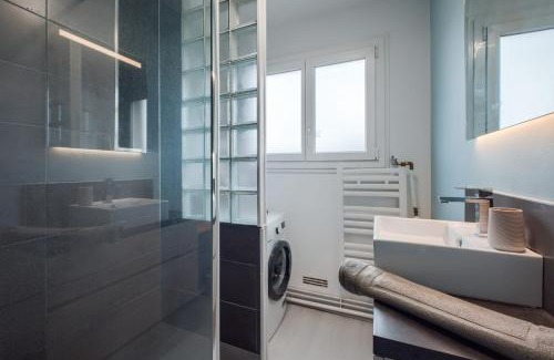 Laval Apartment | Le Solférino - Balcon - Parking - Wifi