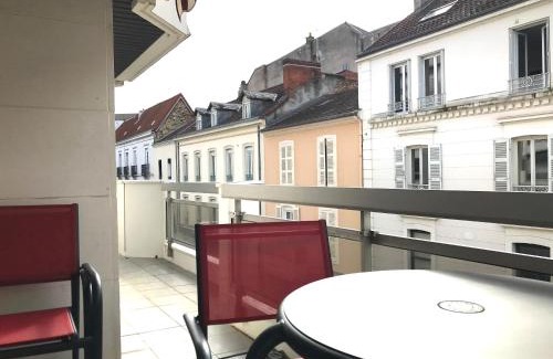 Thermal Apartment | LE SORNIN - Garage - Clim - Hypercentre - Terrasse