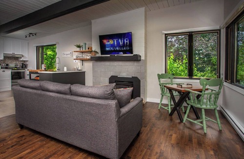 Saint Donat Ski Chalet | Le Sous-Bois Ski in/out + Spa