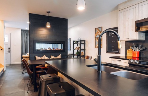 Saint-Faustin-Lac-Carre House | Le Sous-Bois | Outdoors and Spa