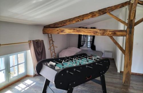 Cahuzac-sur-Vere Apartment | Le SPA d'Adélaïde son jacuzzi privé