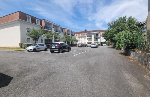 Orthez Apartment | Le St Gilles - Près Centre - Terrasse - Parking