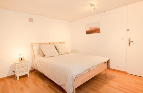 Issoire Apartment | Le stade