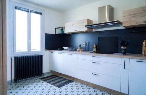 Chateauroux House | Le Straw' Berry Fibre Calme