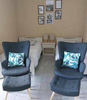 Greoux-les-Bains Apartment | Le studio Belle Viste