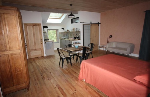 Verlhac-Tescou Apartment | Le studio de Jacobiel
