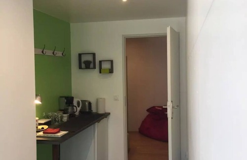 Dieulefit Apartment | Le Studio Terrasse Dieulefitois, à 4mn à Pied du Centre Bourg