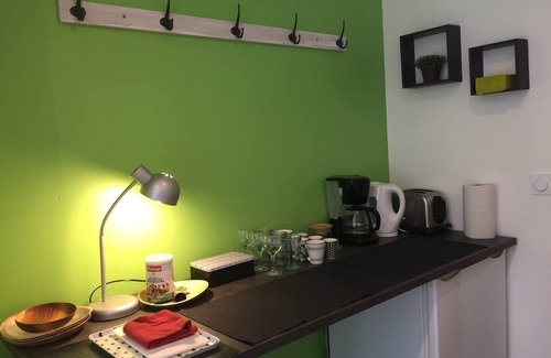 Dieulefit Apartment | Le Studio Terrasse Dieulefitois, à 4mn à Pied du Centre Bourg