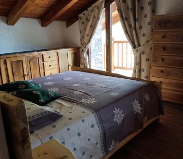 Villeneuve House | Le temps Retrouvé - casa tipica con giardino