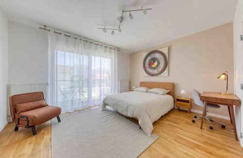 Arcueil Apartment | Le Terra Cotta - Saint Michel Paris 10min