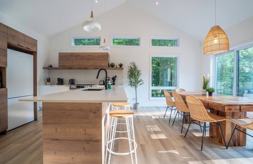 Argenteuil Regional County Municipality Ski Chalet | Le Timothée | New chalet with pool/jacuzzi/Billard near Tremblant