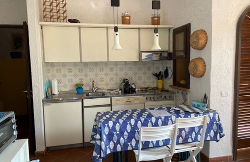 Magazzini Apartment | Le Tortore 15 with garden and sea view