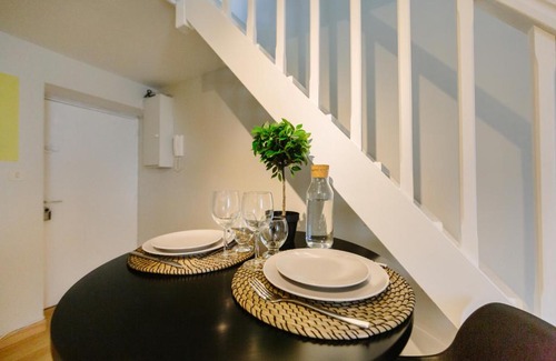 Dobree-Bon Port Apartment | Le Trendy - Duplex pétillant : Place Graslin / Dobrée