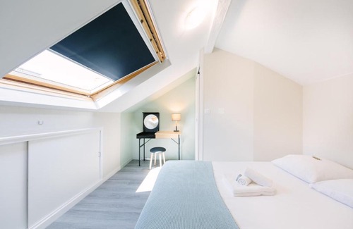 Dobree-Bon Port Apartment | Le Trendy - Duplex pétillant : Place Graslin / Dobrée