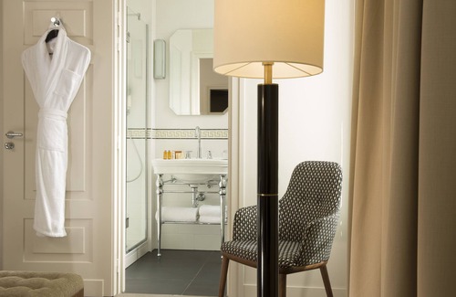 Ternes Hotel | Le Tsuba Hotel