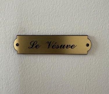 Vierzon Apartment | Le Vésuve - arrivée autonome