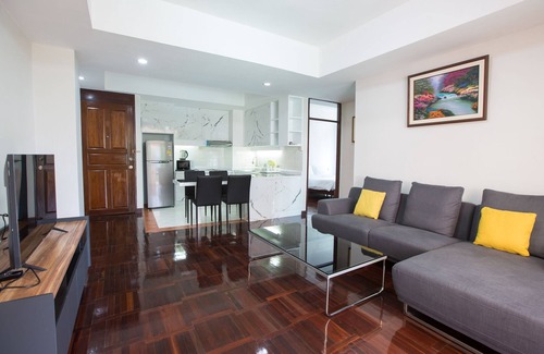Embassy District Hotel | Le Vanvarothai Saladaeng Residence