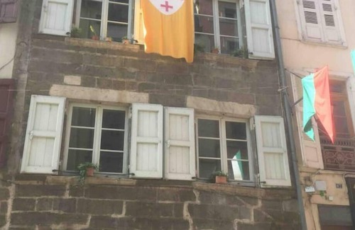Le Puy-en-Velay Apartment | Le Vélo Rouge, apartment in the heart of the old town