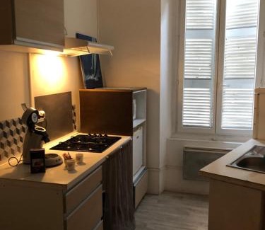 Aurillac Apartment | Le Victor HUGO 1G et sa pizza offerte