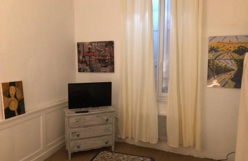 Aurillac Apartment | Le Victor HUGO 1G et sa pizza offerte