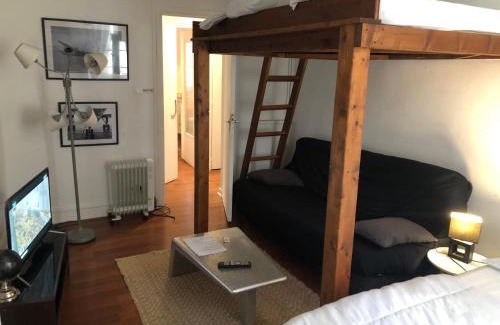 Aurillac Apartment | Le Victor Hugo 2 D et sa pizza offerte