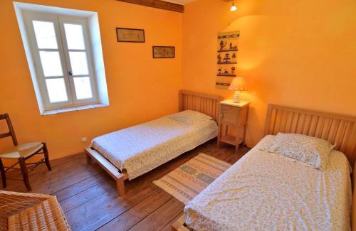 Sainte-Valiere Bed & Breakfast | Le village-hôtes