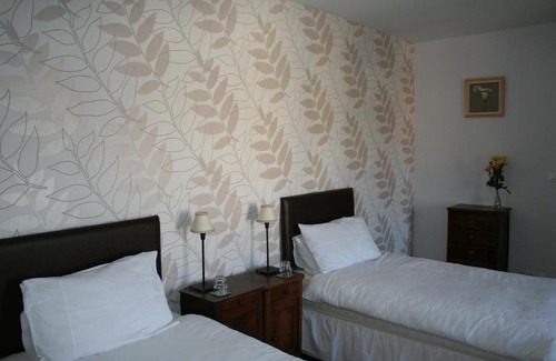 Airvault Bed & Breakfast | Le Voltaire