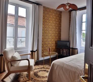 Montbron Hotel | Le25 Parahotellerie