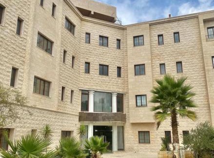 Zouq Mkayel Hotel | Le31residence