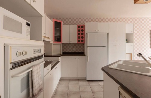Mont-Tremblant Apartment | #Le80ies | Dtown Ice rink Shuttle to ski