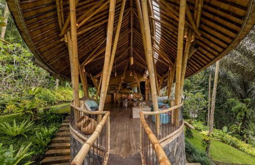 Abiansemal Villa | Leaf House 3bds BambooVilla Pool