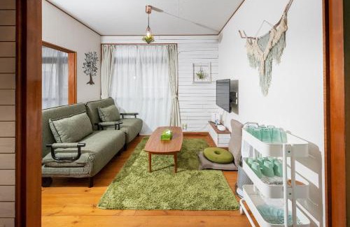 Koshigoe Apartment | Leaf