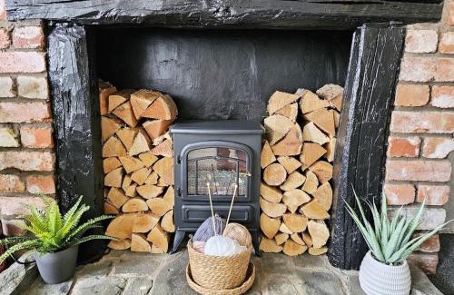 Stainburn House | Leaf Tree Cottage, close to Coast, Lakes and Fells