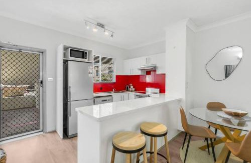 Cairns Apartment | Leafy Solace - A Contemporary Cairns City Hideaway