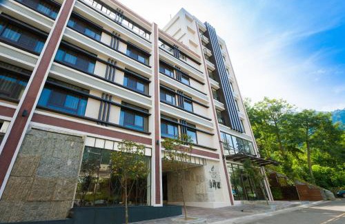 Yuchi Hotel | LeaLea Garden Hotels - Moon Lake