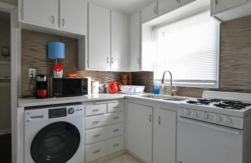 Downtown Omaha Apartment | Leavenworth Apt 1