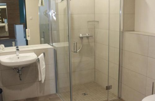 Oststadt/Stadtfeld Apartment | Leben wie im Hotel by Helios