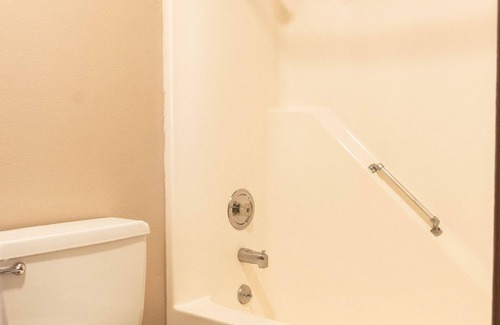 Waverly Hotel | Lebo Inn