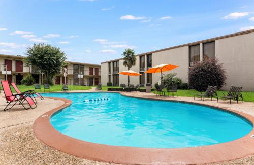 Bossier City Hotel | LeBossier Hotel