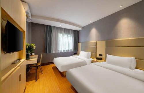 Changning Hotel | Lechao Select Hotel Tianshan Road Weining Road Subway Station Branch