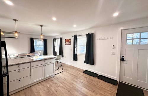 Dover-Foxcroft Apartment | Ledge - Apartment in Downtown