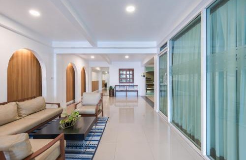 Bang Na Hotel | Lee's Mark