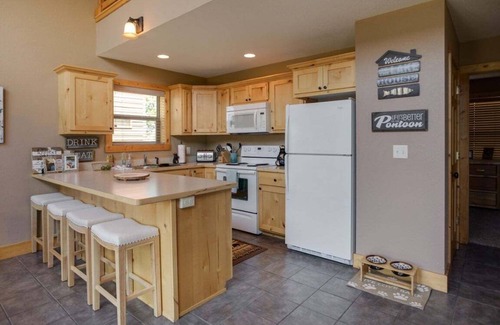 Walker Cabin | Leech Lake Cabin / Modern, Clean, Comfortable