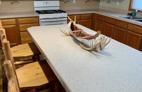 Walker House | Leech Lake Lakeside Cabin!