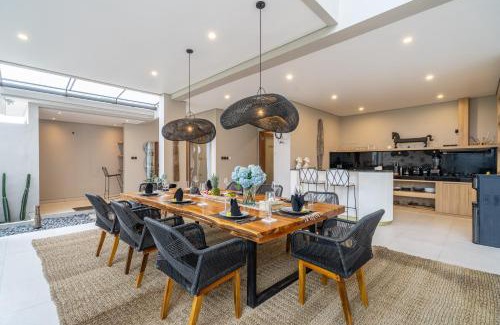 Padonan Villa | Leela Villa - Family-Friendly 3BR Villa in Canggu - Rooftop, Ricefield Views