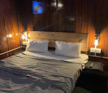 Naukuchiyatal House | Leelawati inn